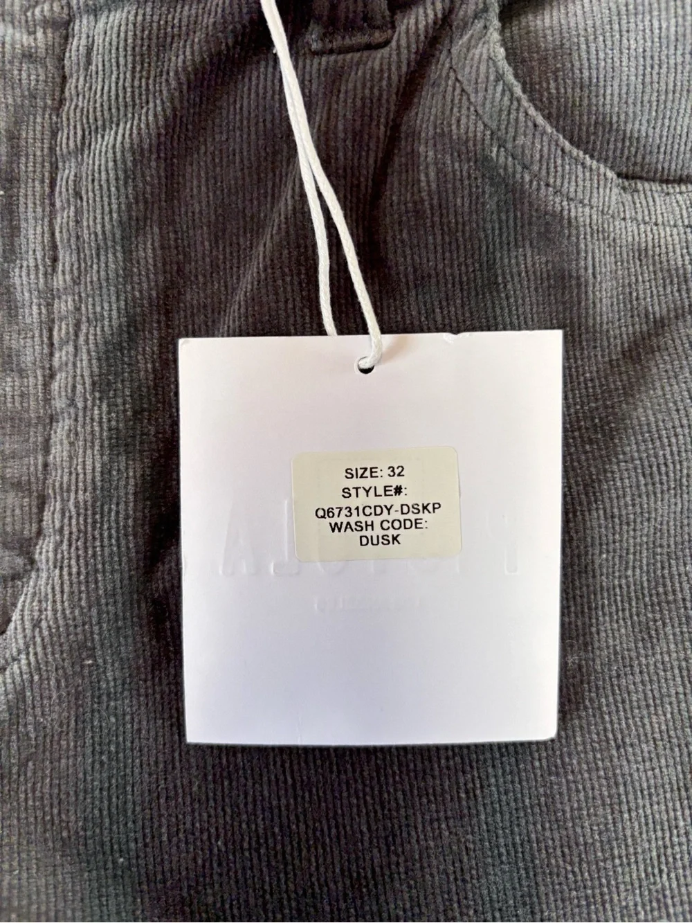 NEW Pistola Women’s Size 32 Dusk Gray‎ Corduroy Cropped Pants
